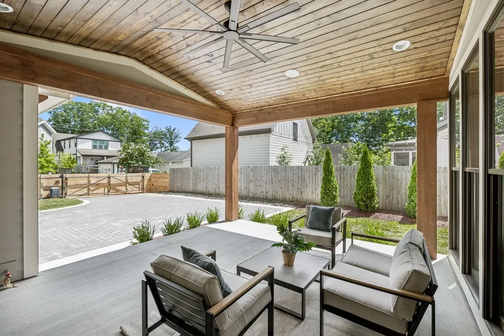 214 38th Ave, N Nashville TN 37209