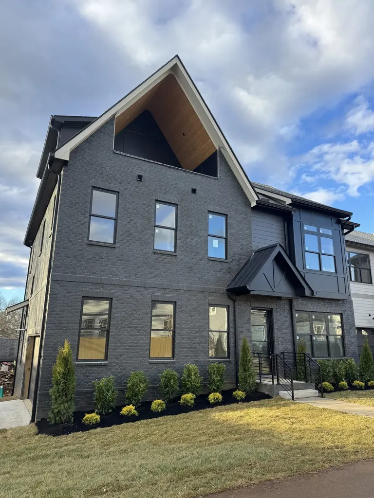 1311 61st Ave, N Nashville TN 37209