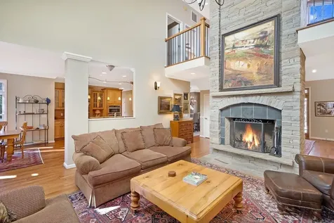 2046 Lakeshore Drive Monteagle TN 37356