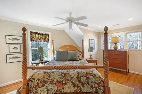 2046 Lakeshore Drive Monteagle TN 37356
