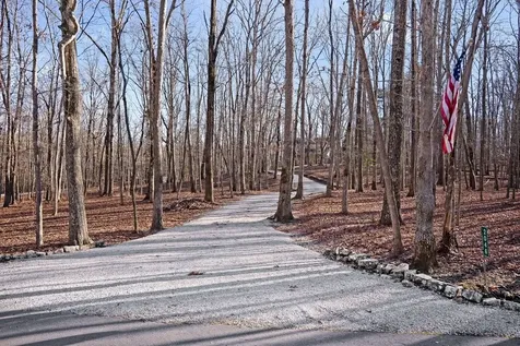 2046 Lakeshore Drive Monteagle TN 37356