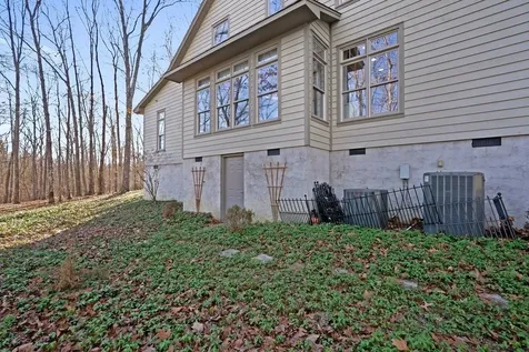 2046 Lakeshore Drive Monteagle TN 37356