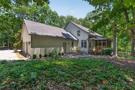 2046 Lakeshore Drive Monteagle TN 37356
