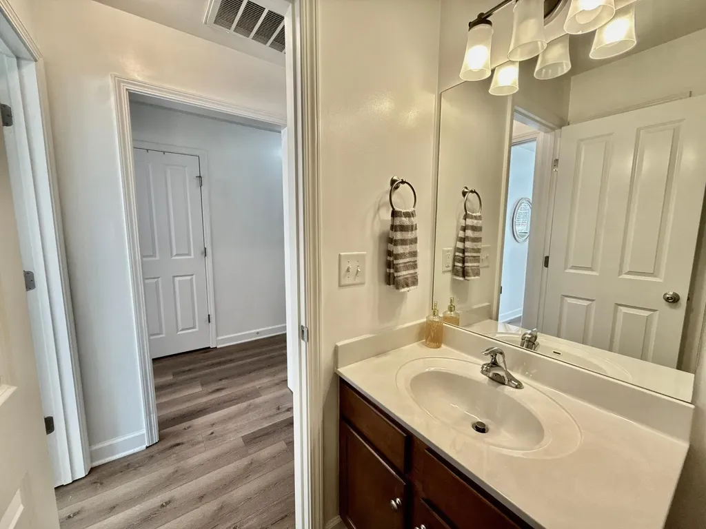 2422 Duxbury Drive Columbia TN 38401