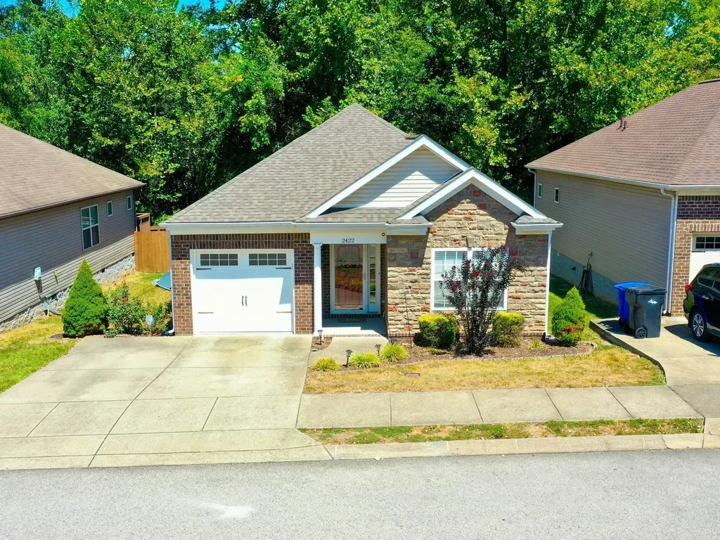 2422 Duxbury Drive Columbia TN 38401