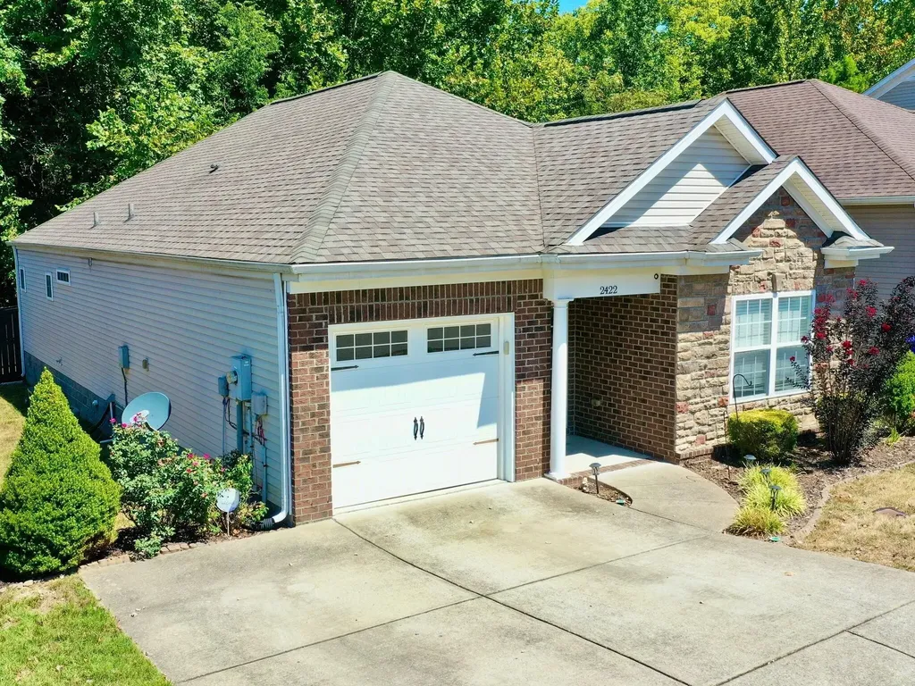 2422 Duxbury Drive Columbia TN 38401