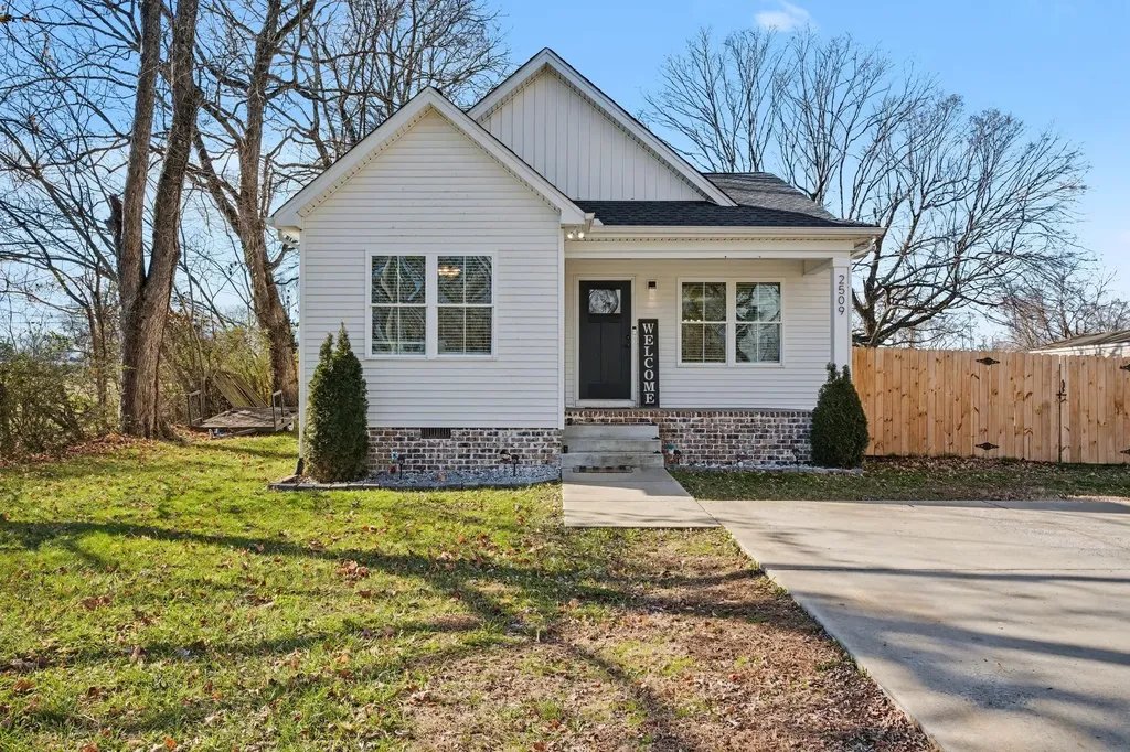 2509 Nunley Street Greenbrier TN 37073