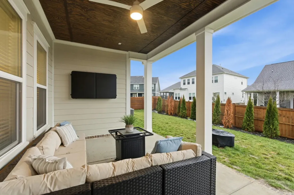 1065 Pine Creek Drive Arrington TN 37014
