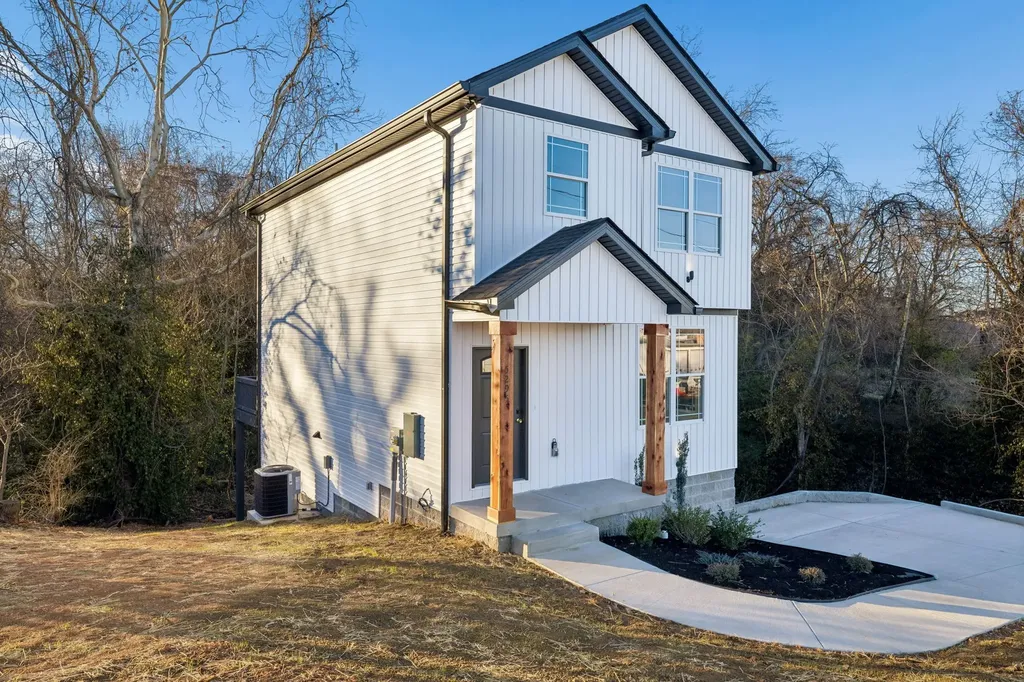 5295 Matthews Street Springfield TN 37172