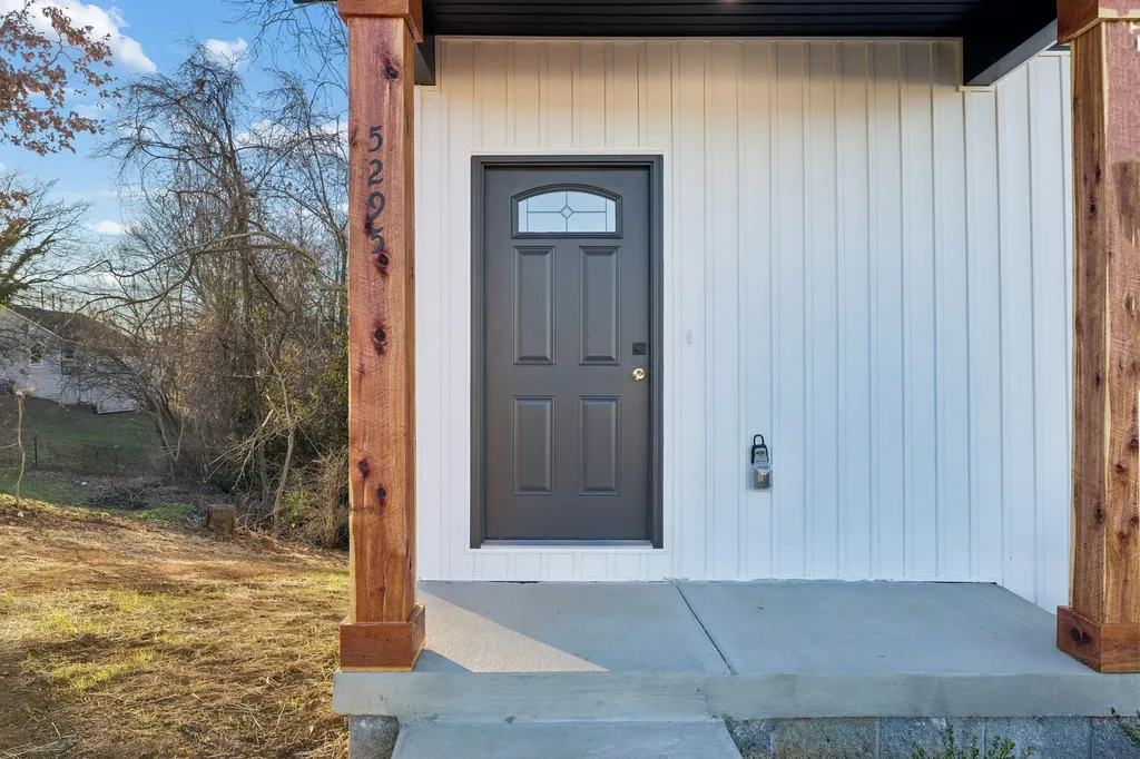 5295 Matthews Street Springfield TN 37172
