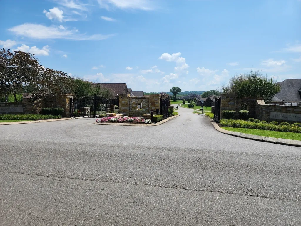 813 Stonebrook Drive Lebanon TN 37087
