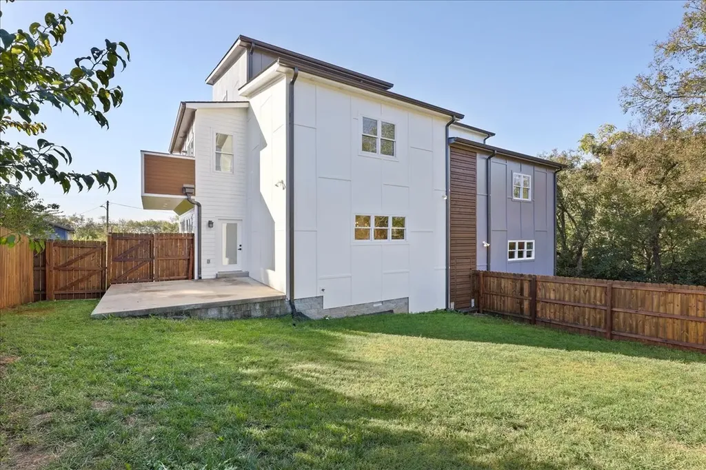1229 N Avondale Circle Nashville TN 37207