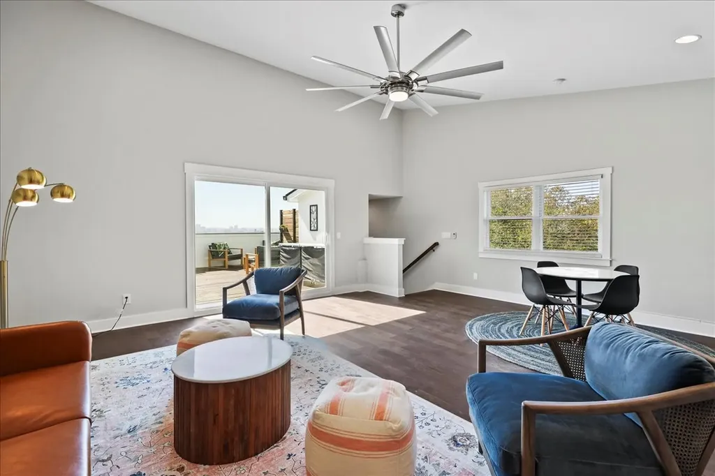 1227 N Avondale Circle Nashville TN 37207