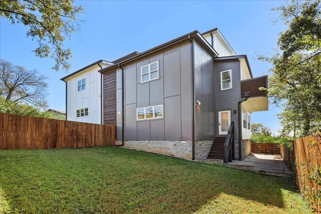 1227 N Avondale Circle Nashville TN 37207