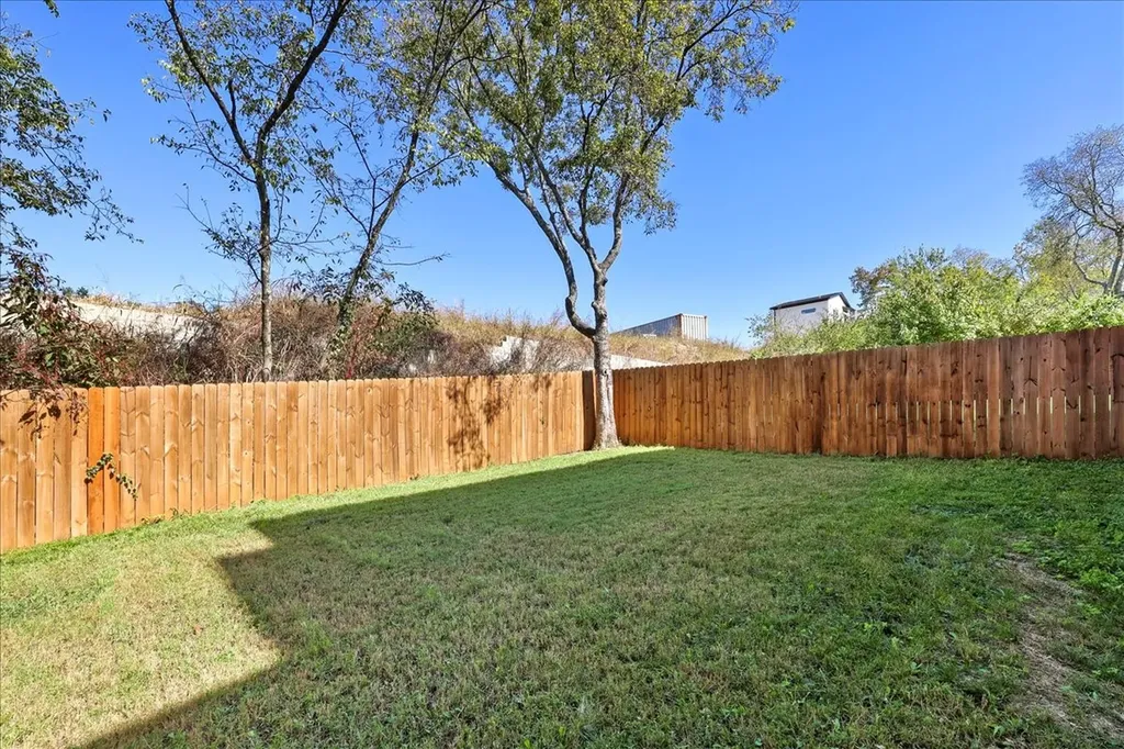 1227 N Avondale Circle Nashville TN 37207