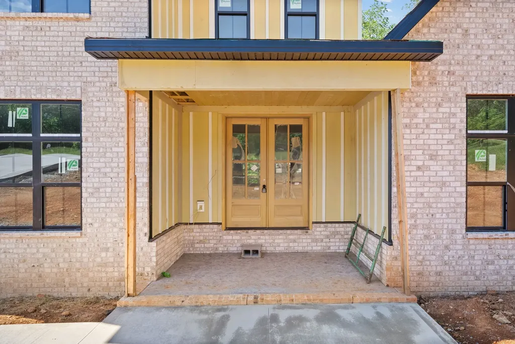 1307 Shady Grove Road Clarksville TN 37043