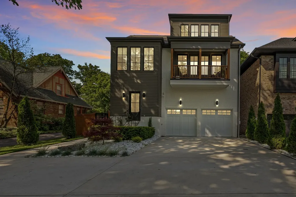 1706B Stokes Lane Nashville TN 37215
