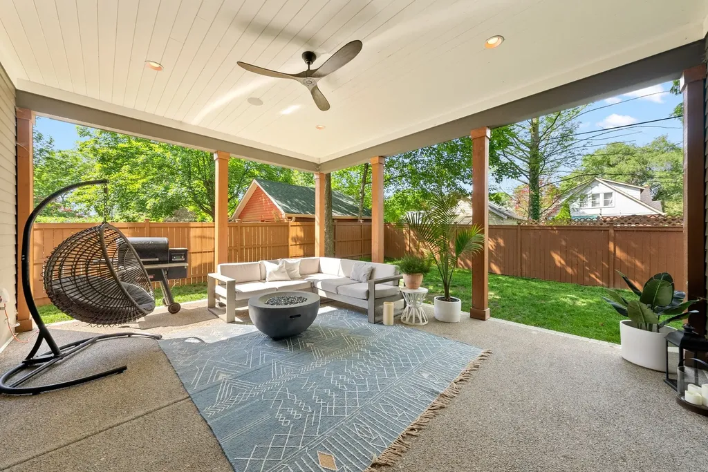 1706B Stokes Lane Nashville TN 37215