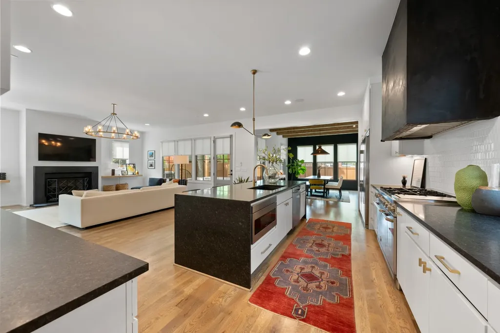 1706B Stokes Lane Nashville TN 37215