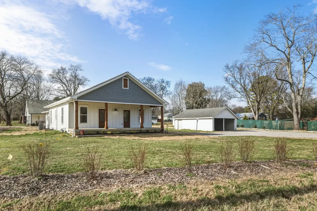 6604 2nd Street College Grove TN 37046