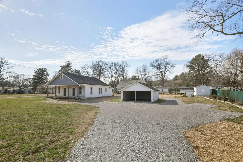 6604 2nd Street College Grove TN 37046