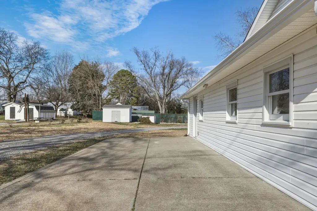 6604 2nd Street College Grove TN 37046