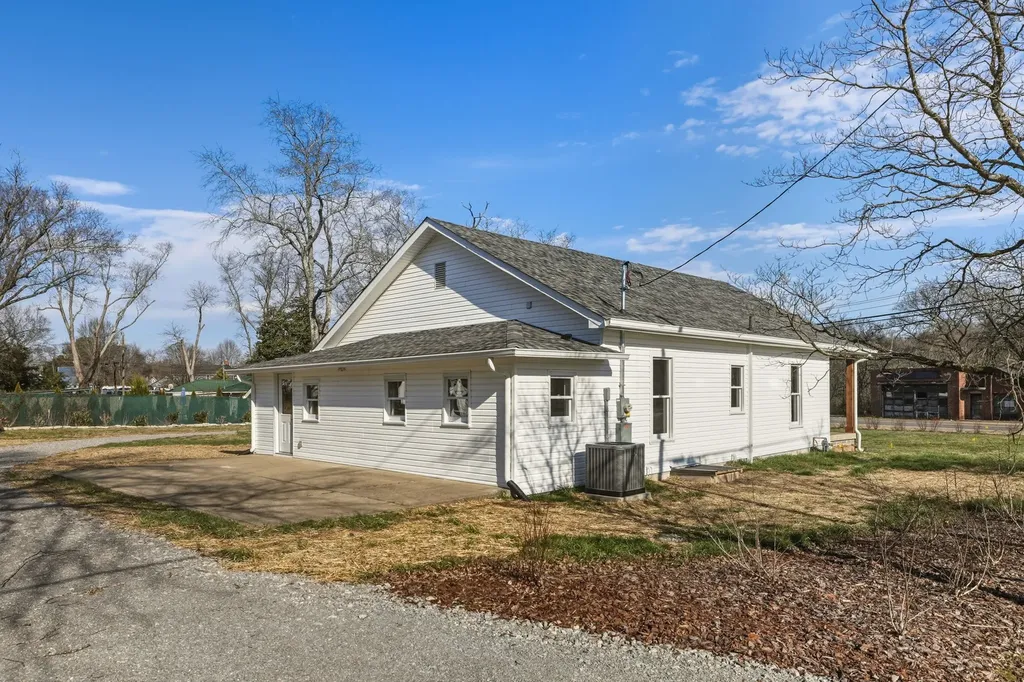 6604 2nd Street College Grove TN 37046