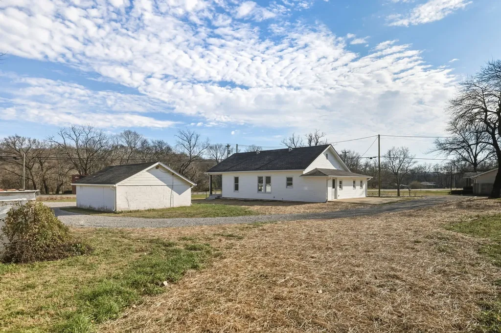 6604 2nd Street College Grove TN 37046