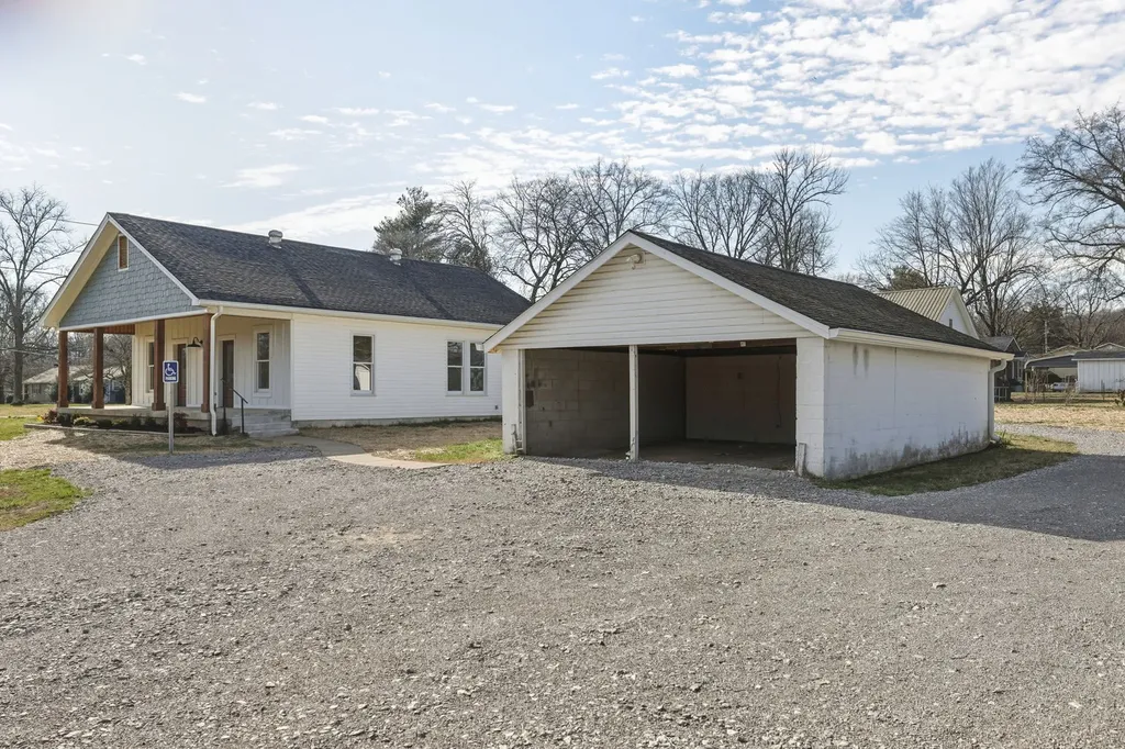 6604 2nd Street College Grove TN 37046