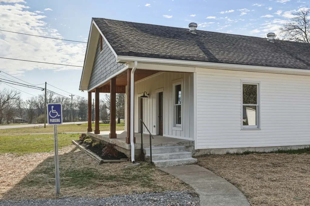 6604 2nd Street College Grove TN 37046