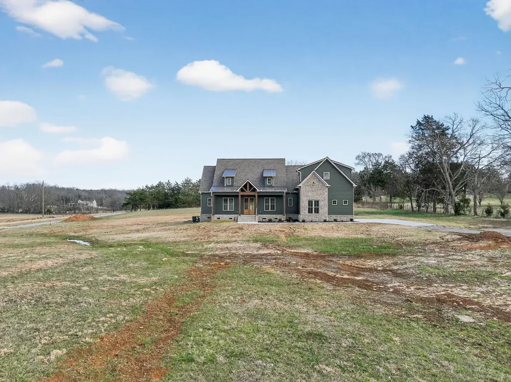 8187 Cainsville Road Lebanon TN 37090