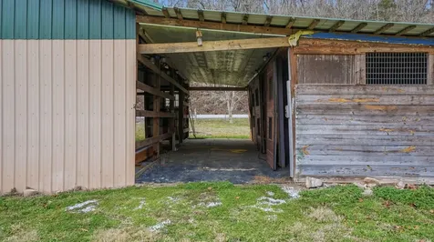 7610 Sr 50 Pelham TN 37366