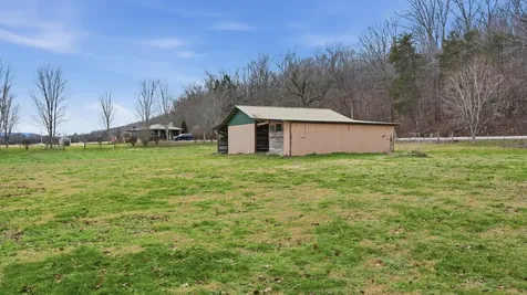 7610 Sr 50 Pelham TN 37366