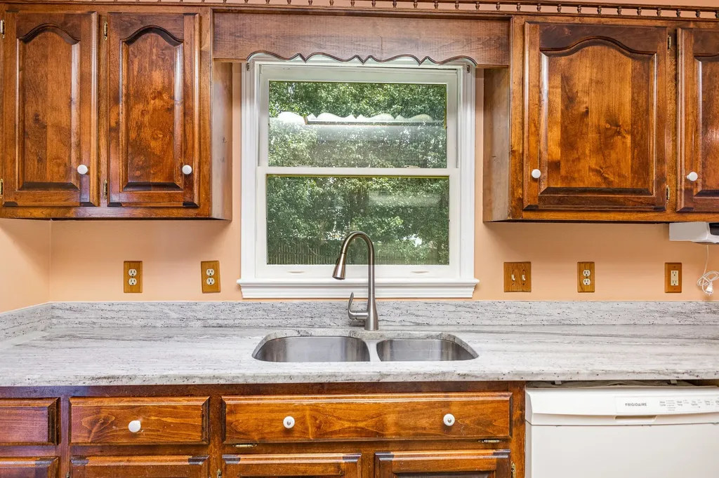 408 Shawnee Drive Columbia TN 38401