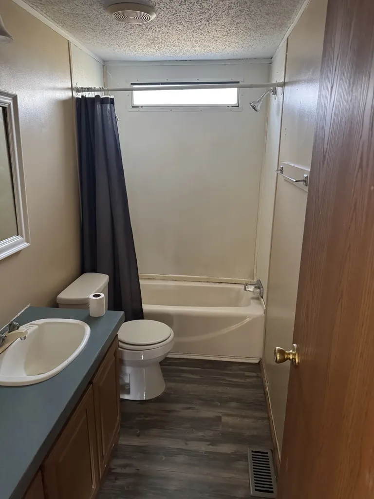 7531 Highway 100 Bon Aqua TN 37025