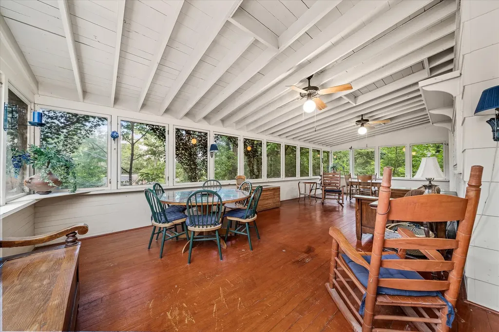 1025 N Maple Avenue Cookeville TN 38501