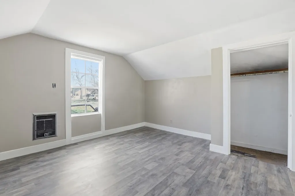 1612 Columbia Avenue Columbia TN 38401