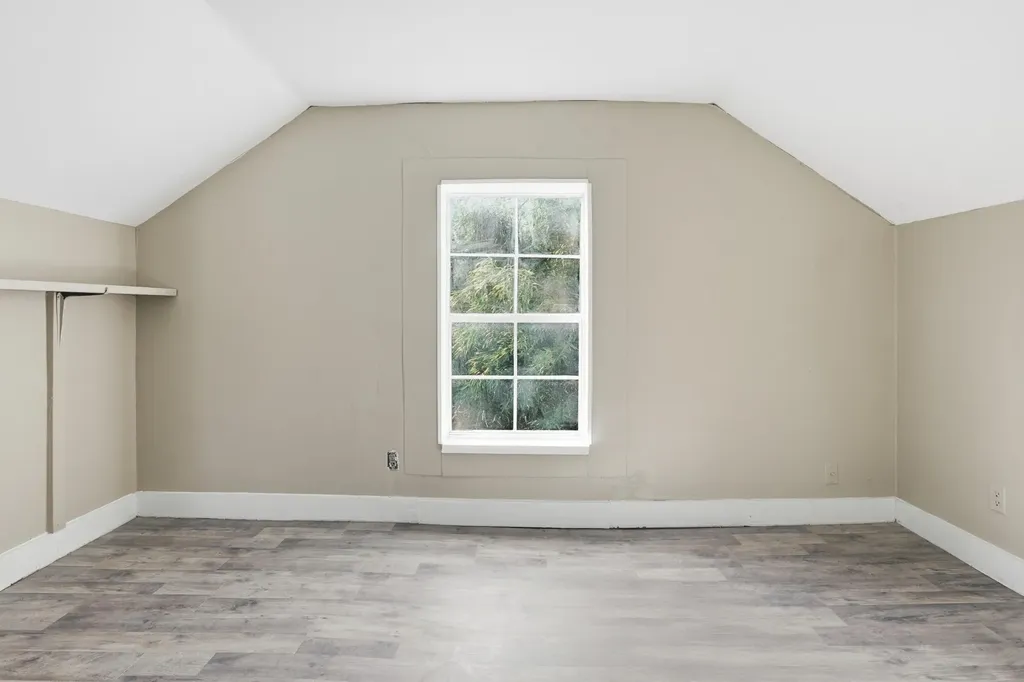 1612 Columbia Avenue Columbia TN 38401