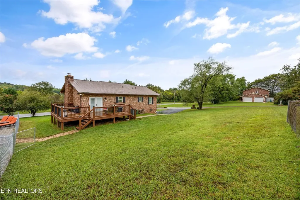 100 Foster Drive Lenoir City TN 37772