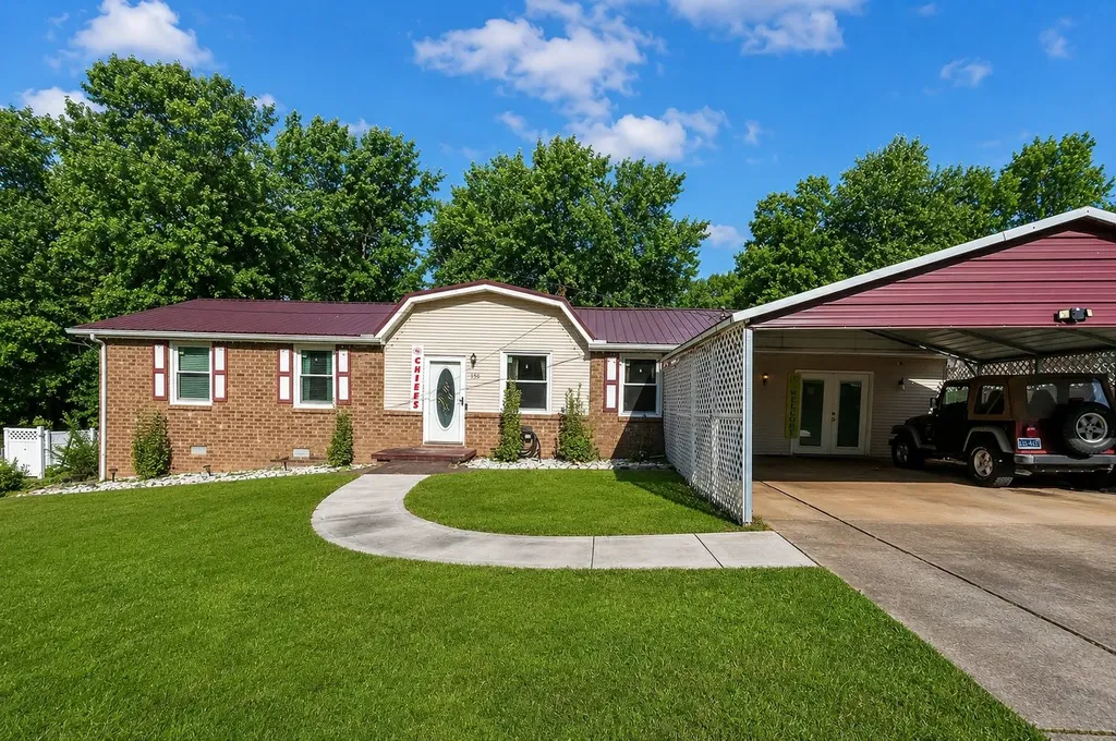 155 Ravenwood Circle Dickson TN 37055
