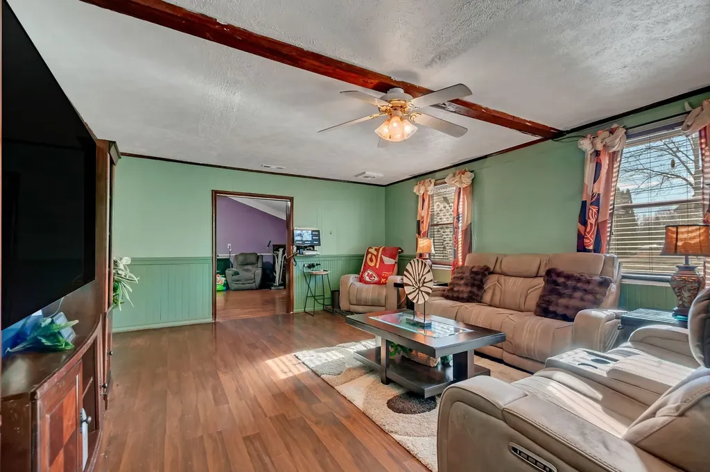 155 Ravenwood Circle Dickson TN 37055