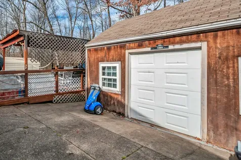 155 Ravenwood Circle Dickson TN 37055