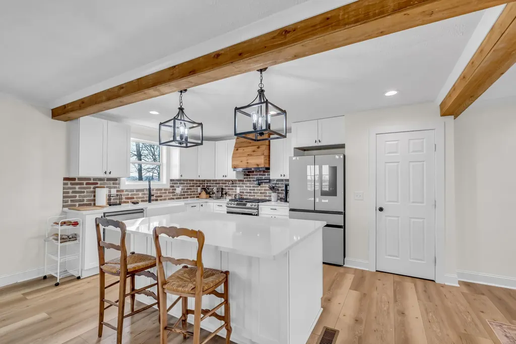 1447 Maxwell Branch Road Cottontown TN 37048