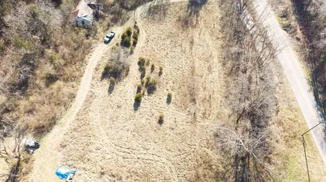 0 85 E Of Old S #R, E Gainesboro TN 38562