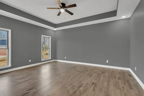 30 Shire Court Leoma TN 38468