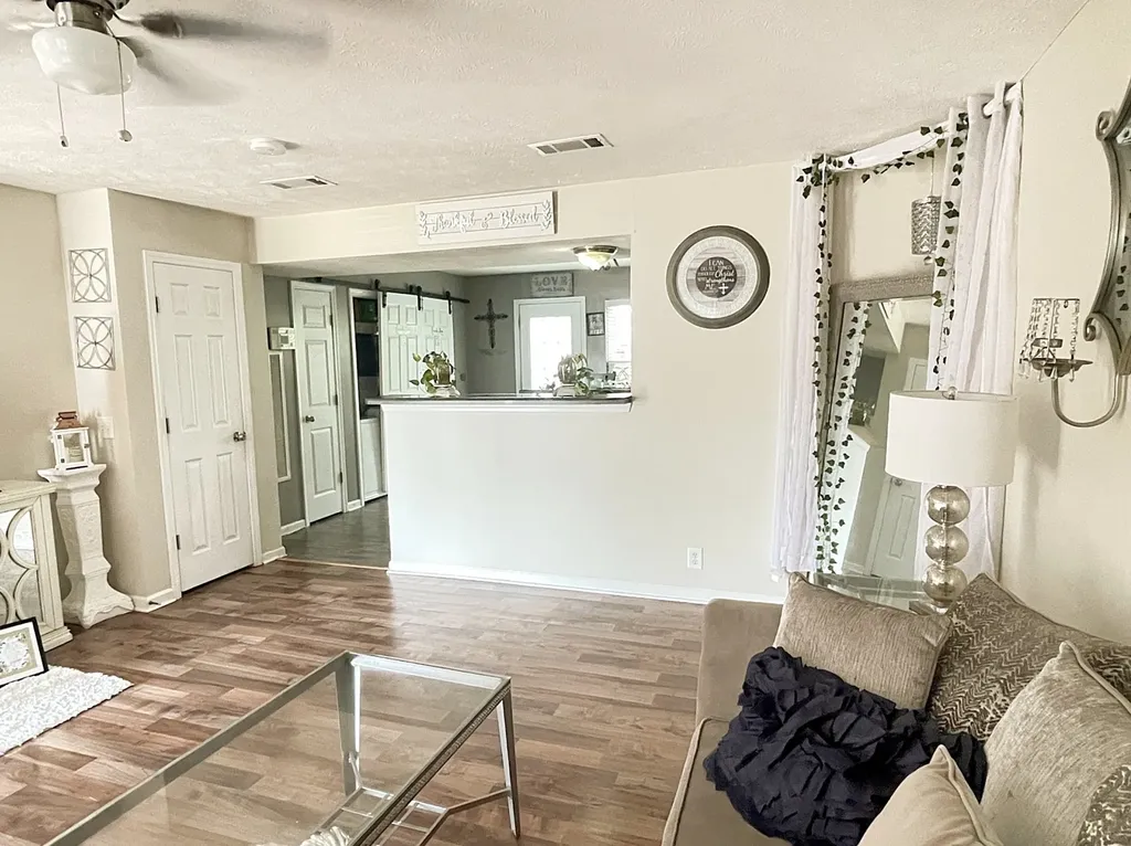 3086 George Buchanan Drive La Vergne TN 37086