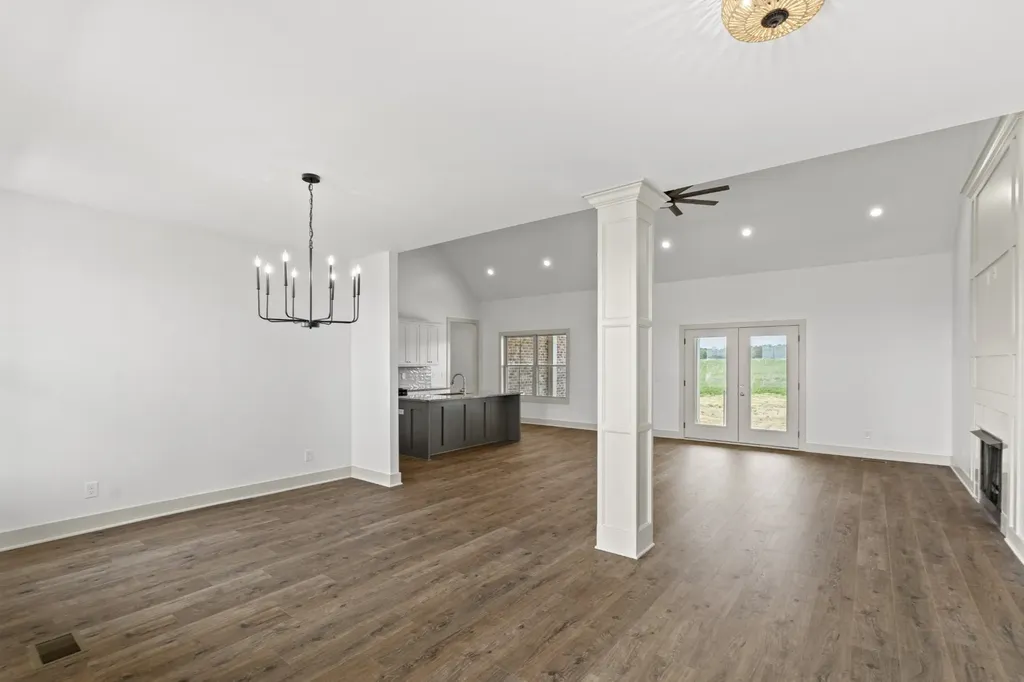 3390 Calista Road White House TN 37188