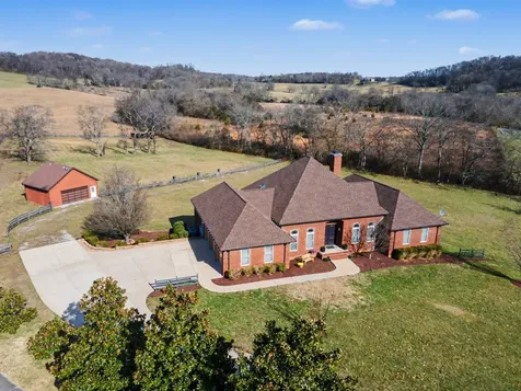 2227 Twin Peaks Court Spring Hill TN 37174