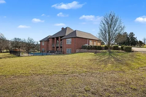2227 Twin Peaks Court Spring Hill TN 37174