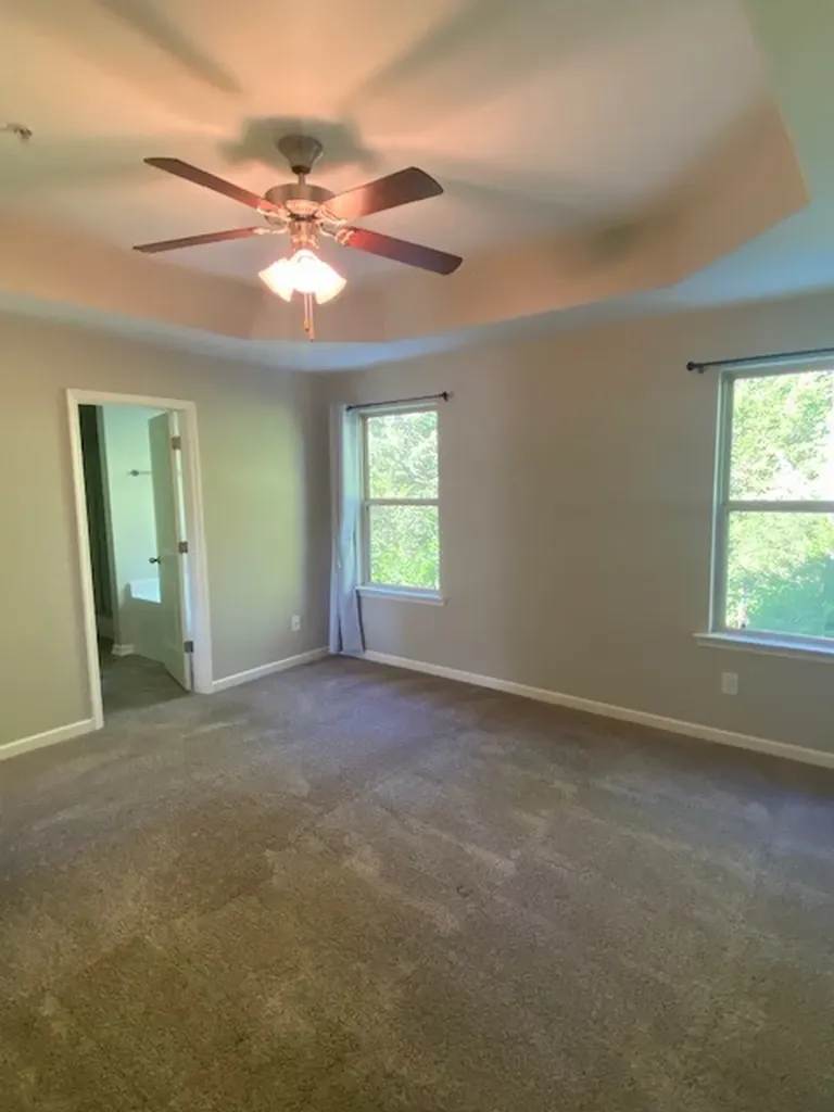 1076 Neeleys Bend Spring Hill TN 37174
